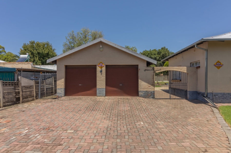 4 Bedroom Property for Sale in Suidrand Free State
